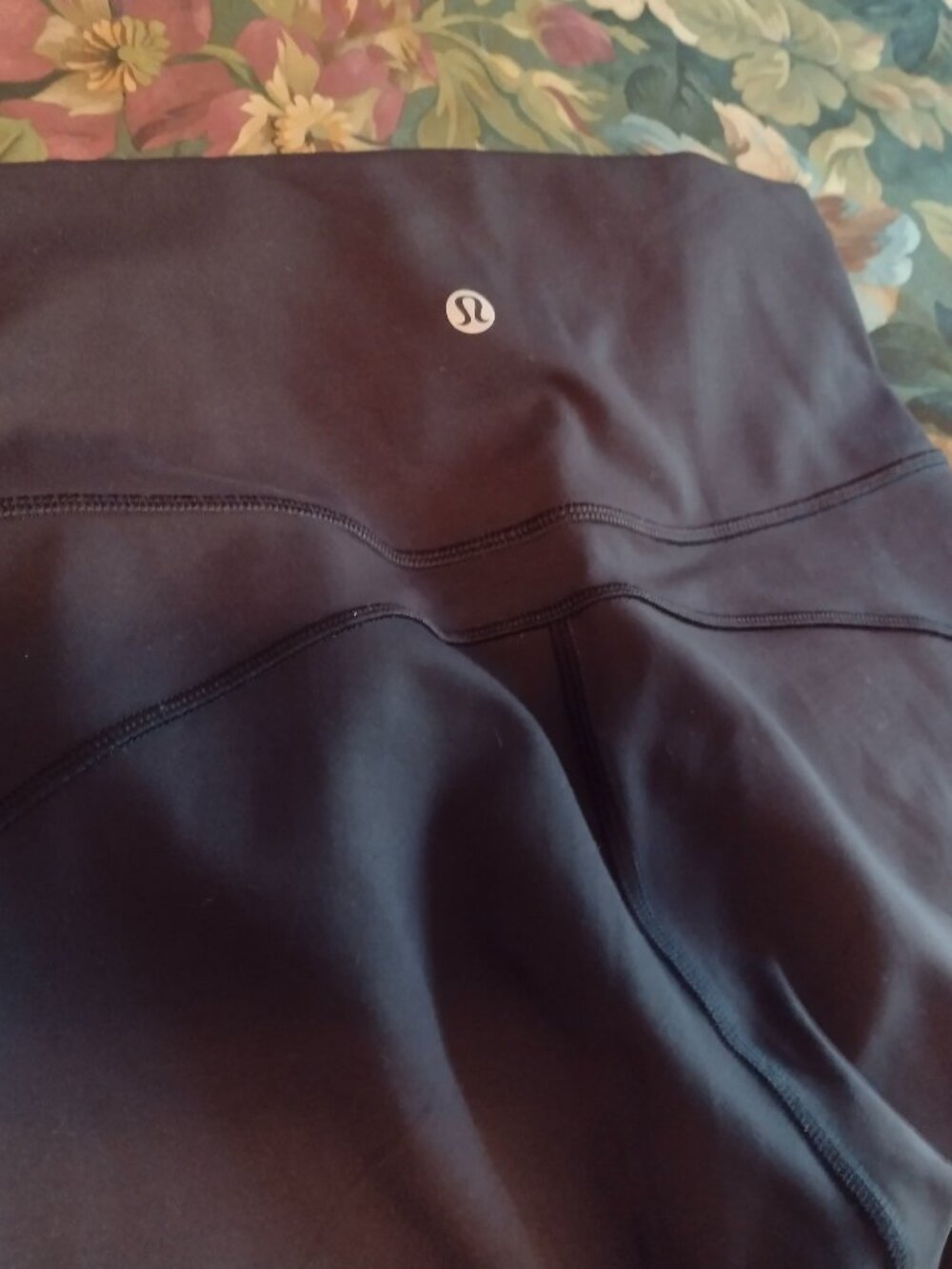 Lululemon Wunder Train Size 6 Leggings